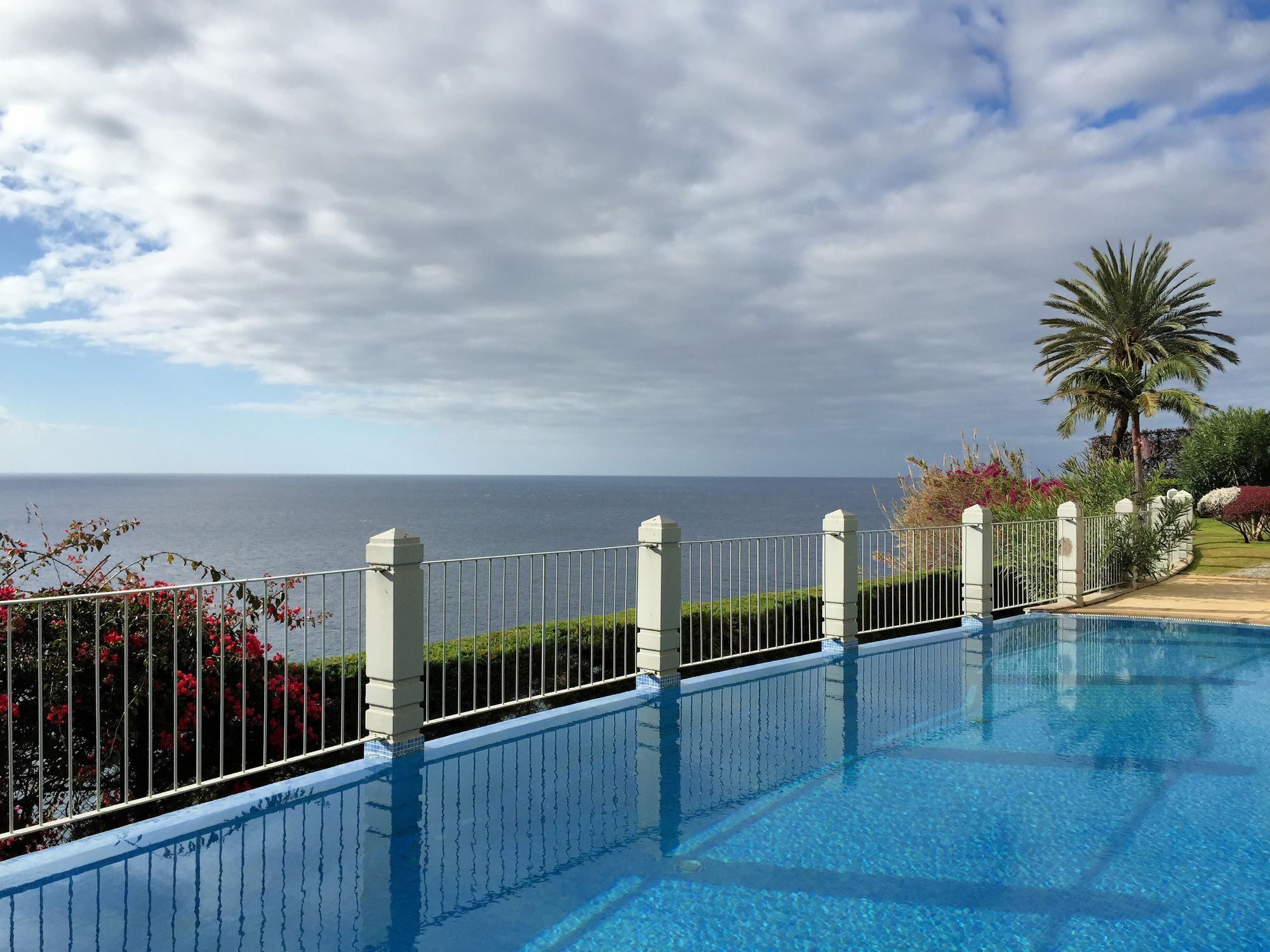 Finest - Beachfront Penthouse Apartamento