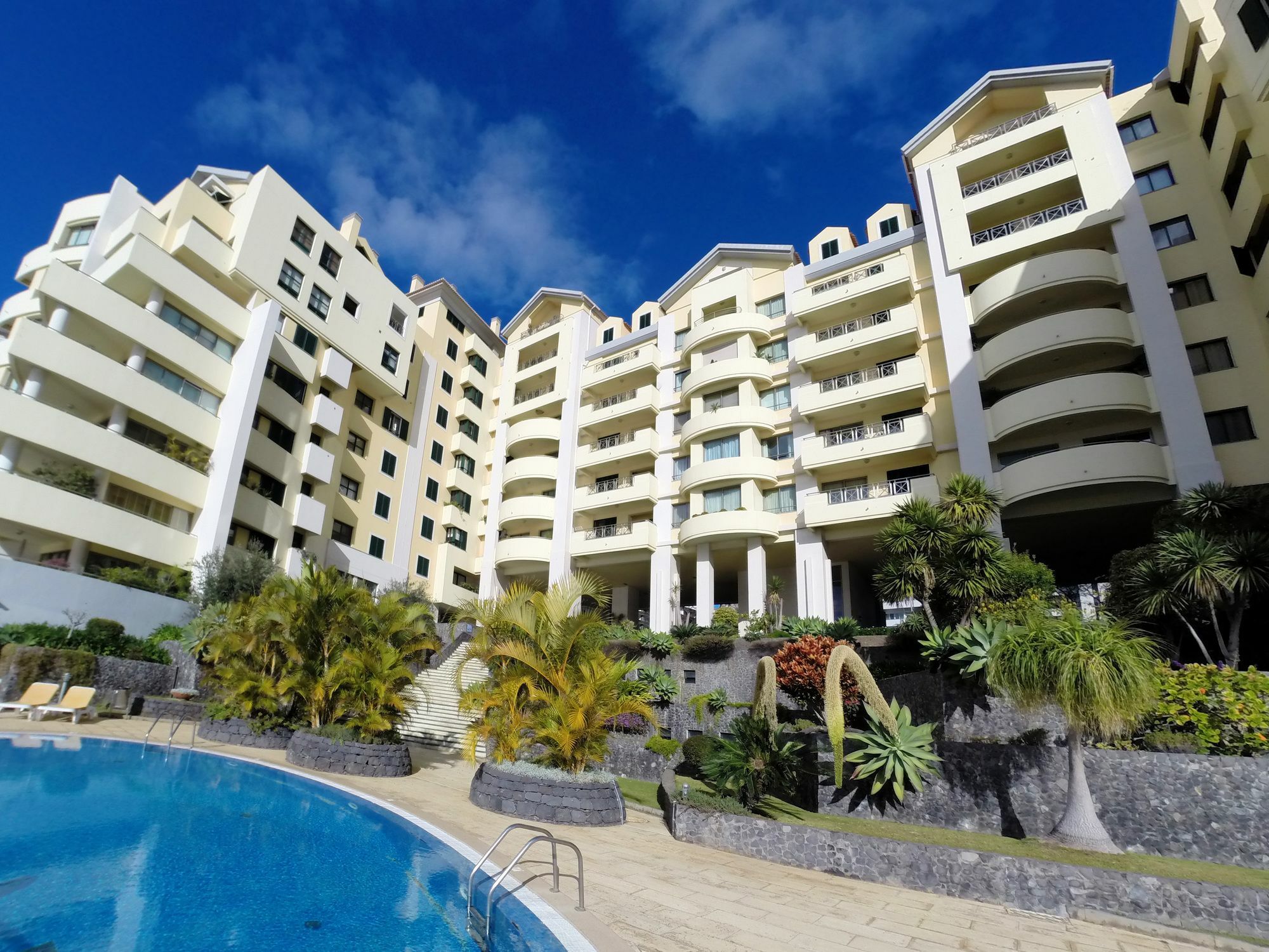 Apartment Finest - Beachfront Penthouse