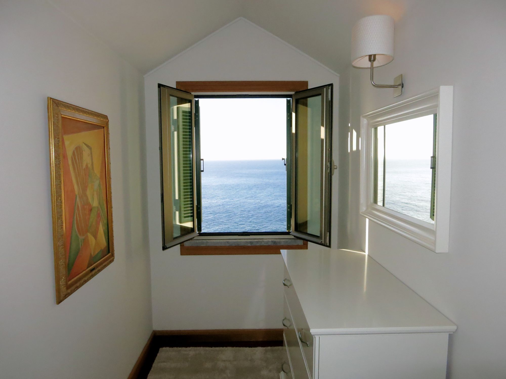 Finest - Beachfront Penthouse Apartment